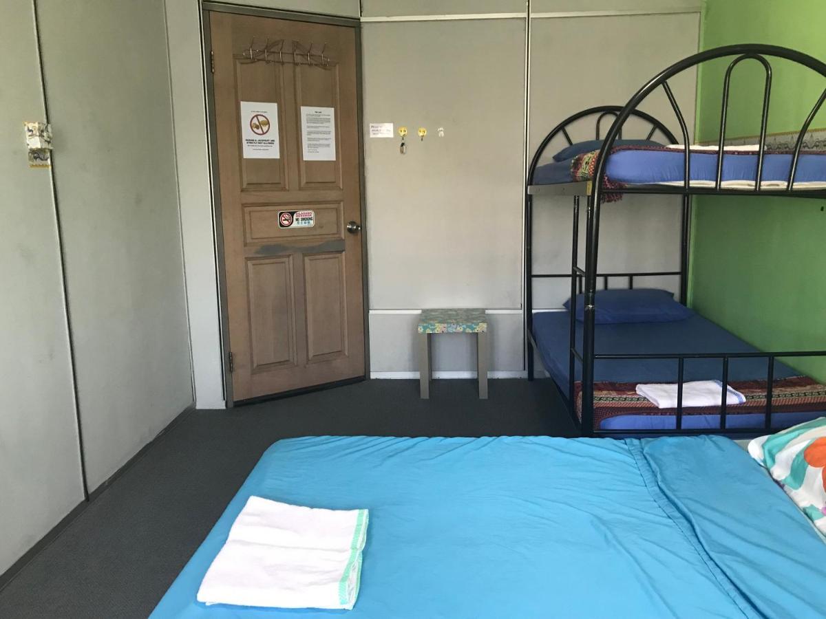 Borneo Sweet Guesthouse Kuching Ngoại thất bức ảnh