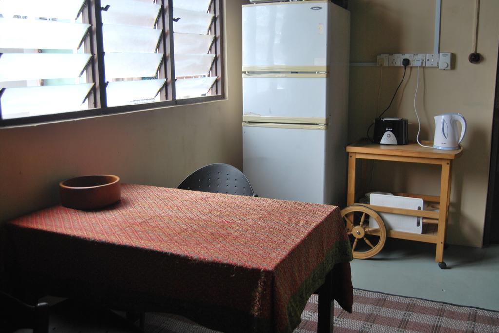 Borneo Sweet Guesthouse Kuching Ngoại thất bức ảnh