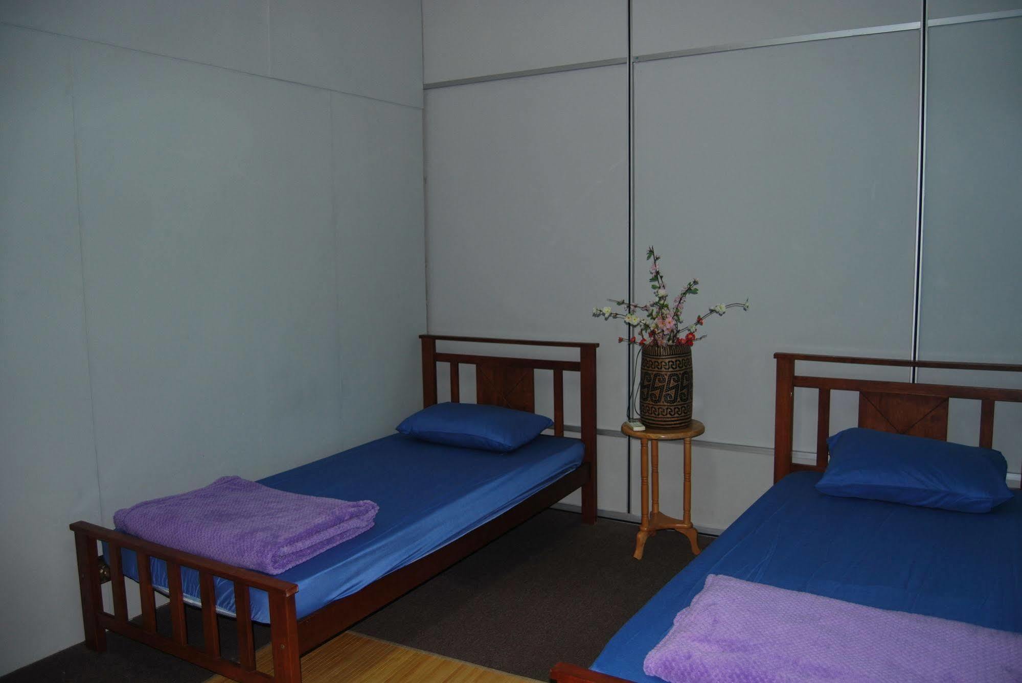 Borneo Sweet Guesthouse Kuching Ngoại thất bức ảnh